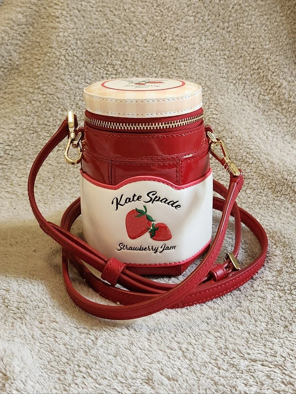 🍓Kate Spade Strawberry Jam Crossbody Bag